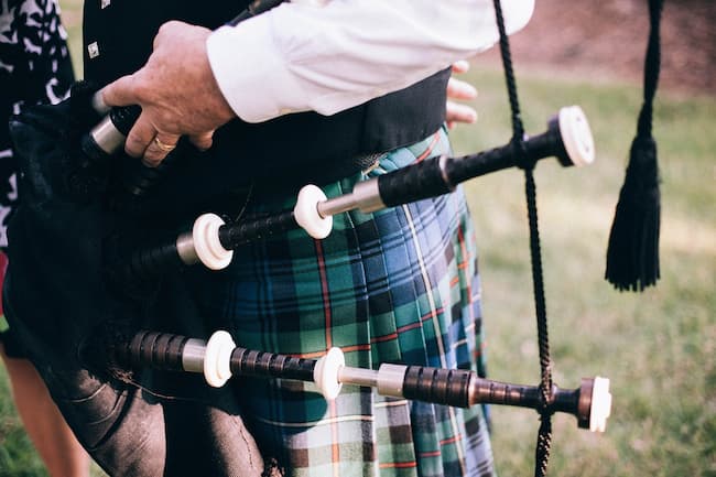 bagpipes_closeup_650_c