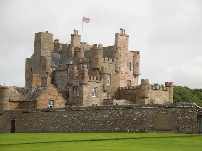 Castle Mey, the Queen Mother's Castle, also shows portion of wall surrounding gardens. Castle Mey, the Queen Mother's Castle, also shows portion of wall surrounding gardens.
